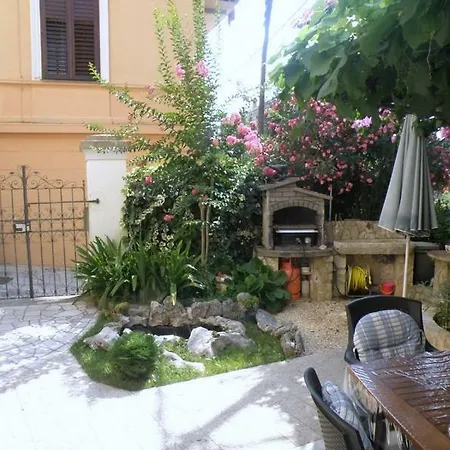 Guest house Alida 3*